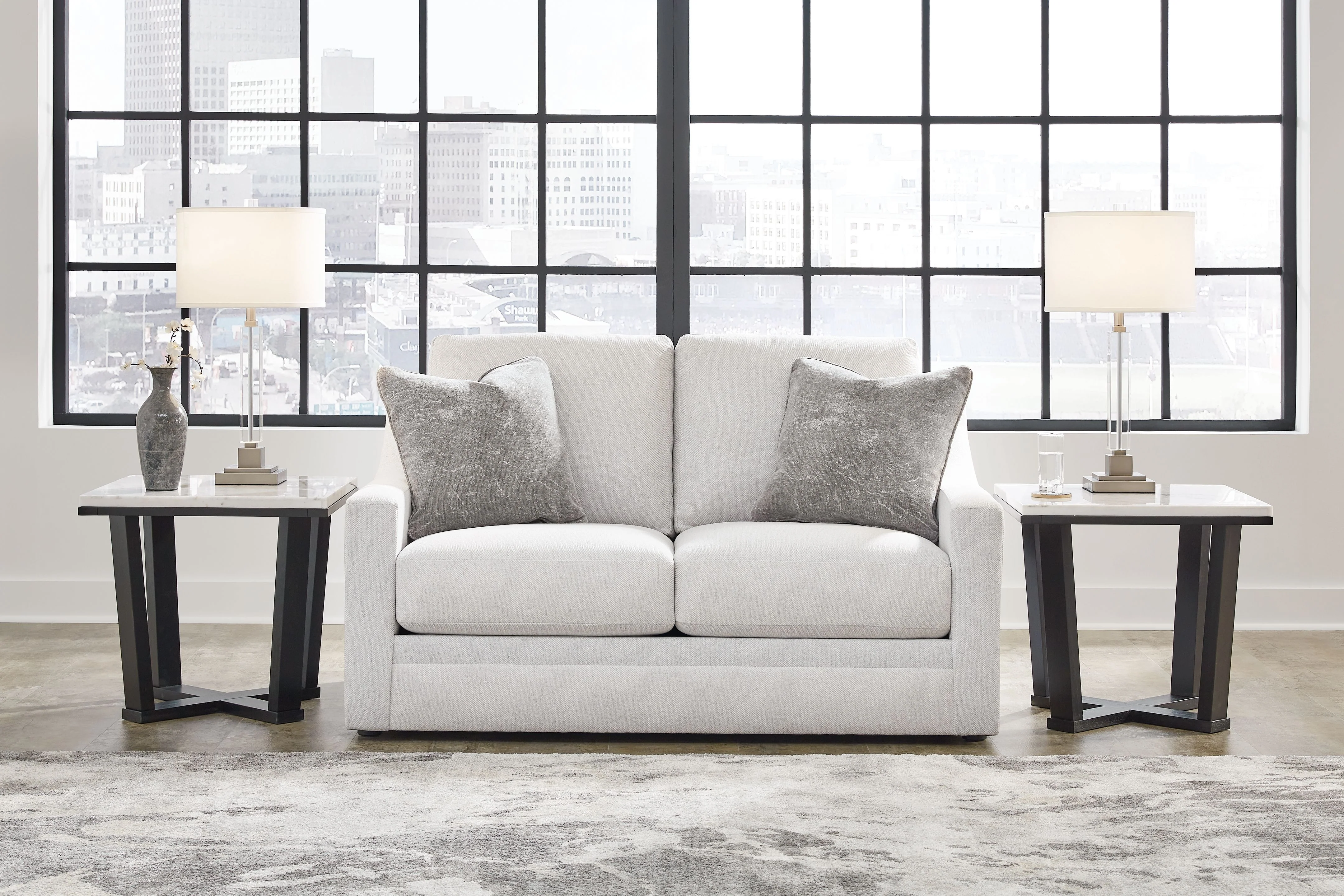 8007-maitelynn-loveseat-chalk-3.webp Maitelynn - Loveseat - Chalk