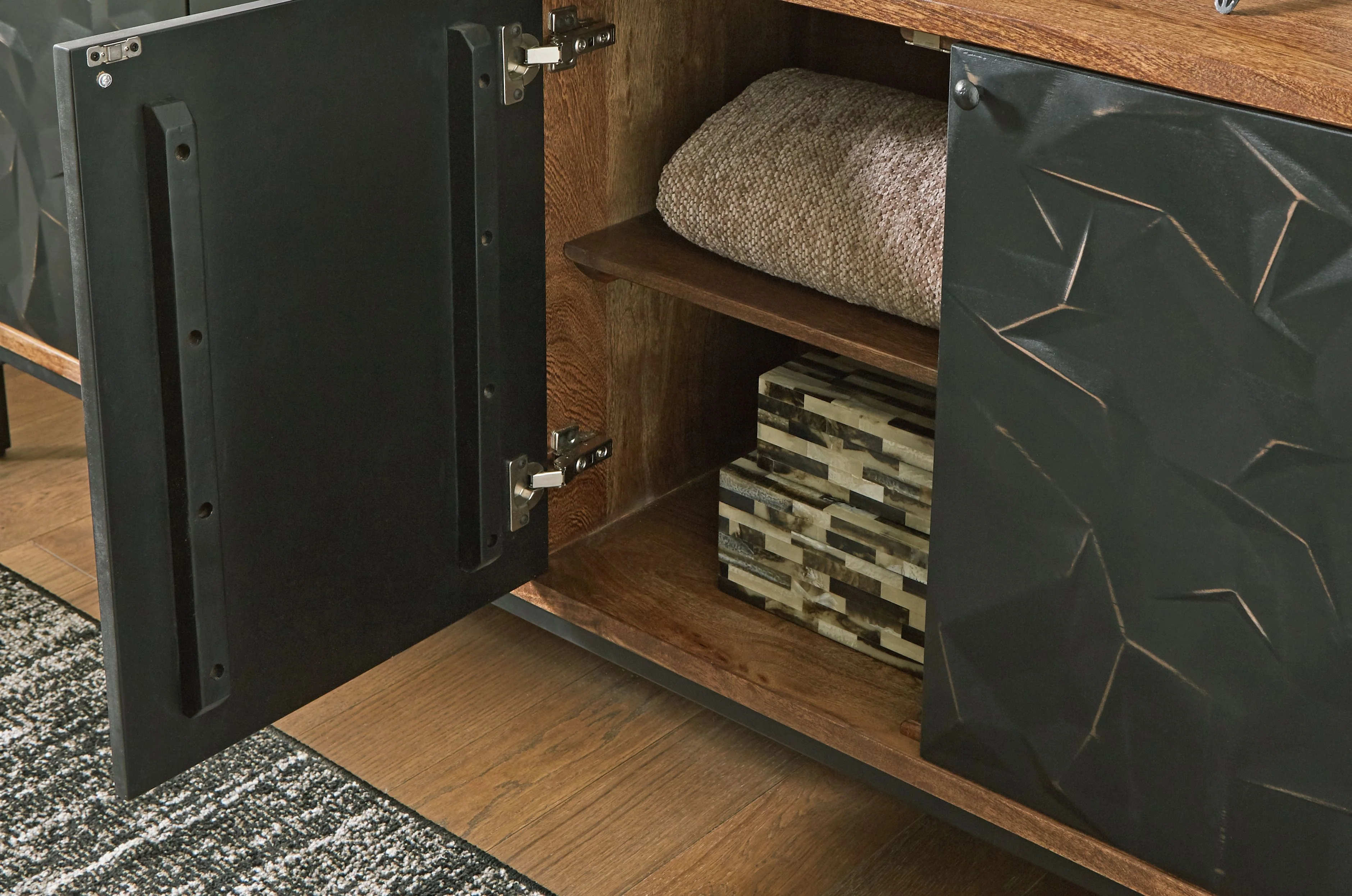 Dorannby - Accent Cabinet - Black / Brown