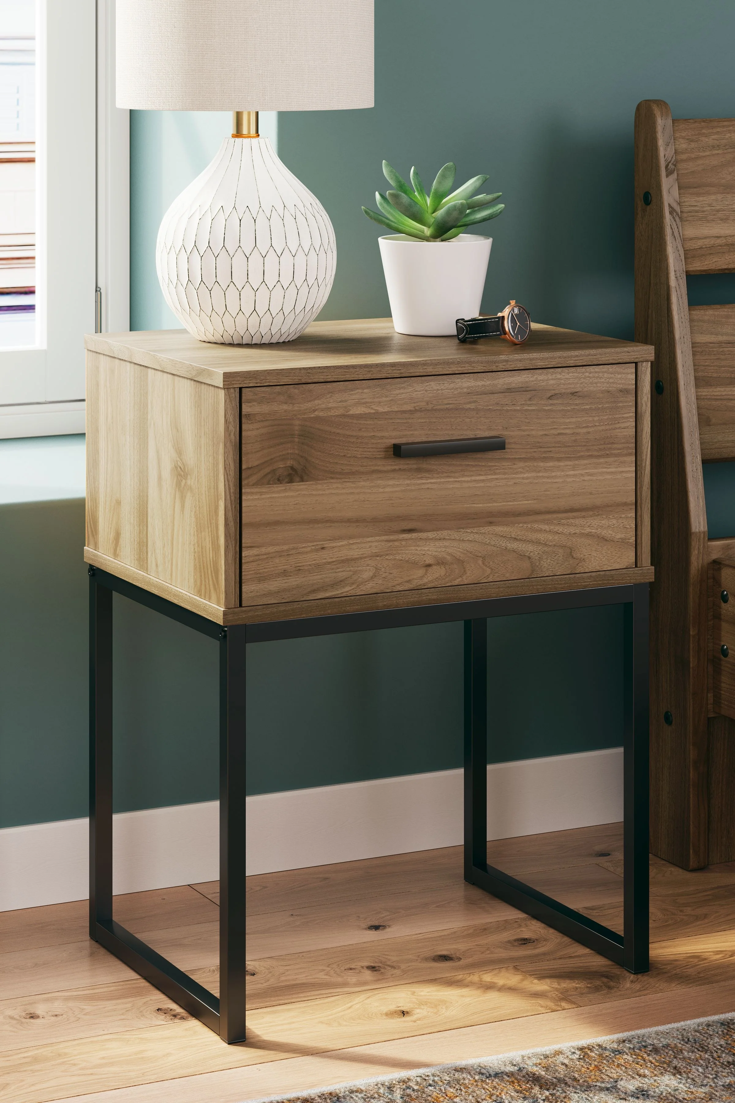 8077-deanlow-one-drawer-night-stand-honey-1.webp Deanlow - One Drawer Night Stand - Honey