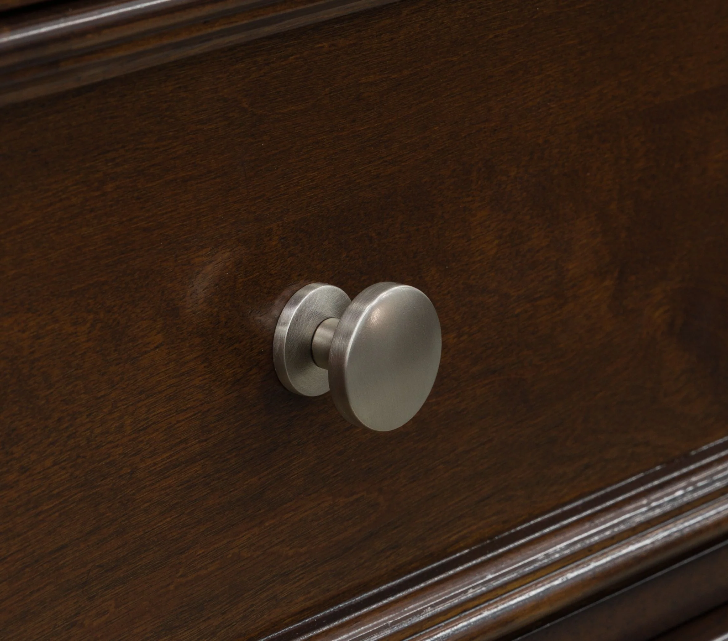 Danabrin - Dresser And Mirror - Brown