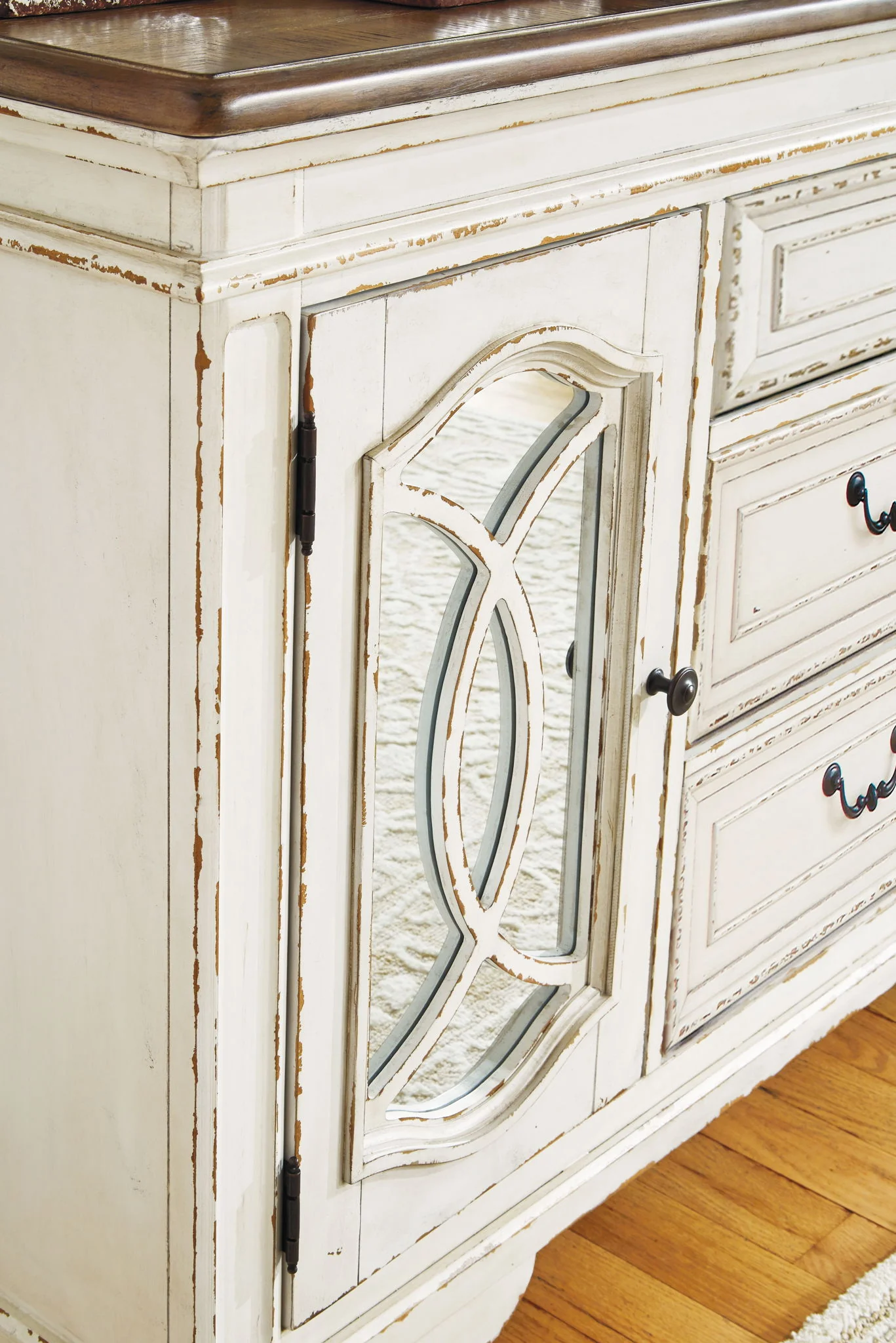 8185-realyn-dining-room-server-chipped-white-3.webp Realyn - Dining Room Server - Chipped White