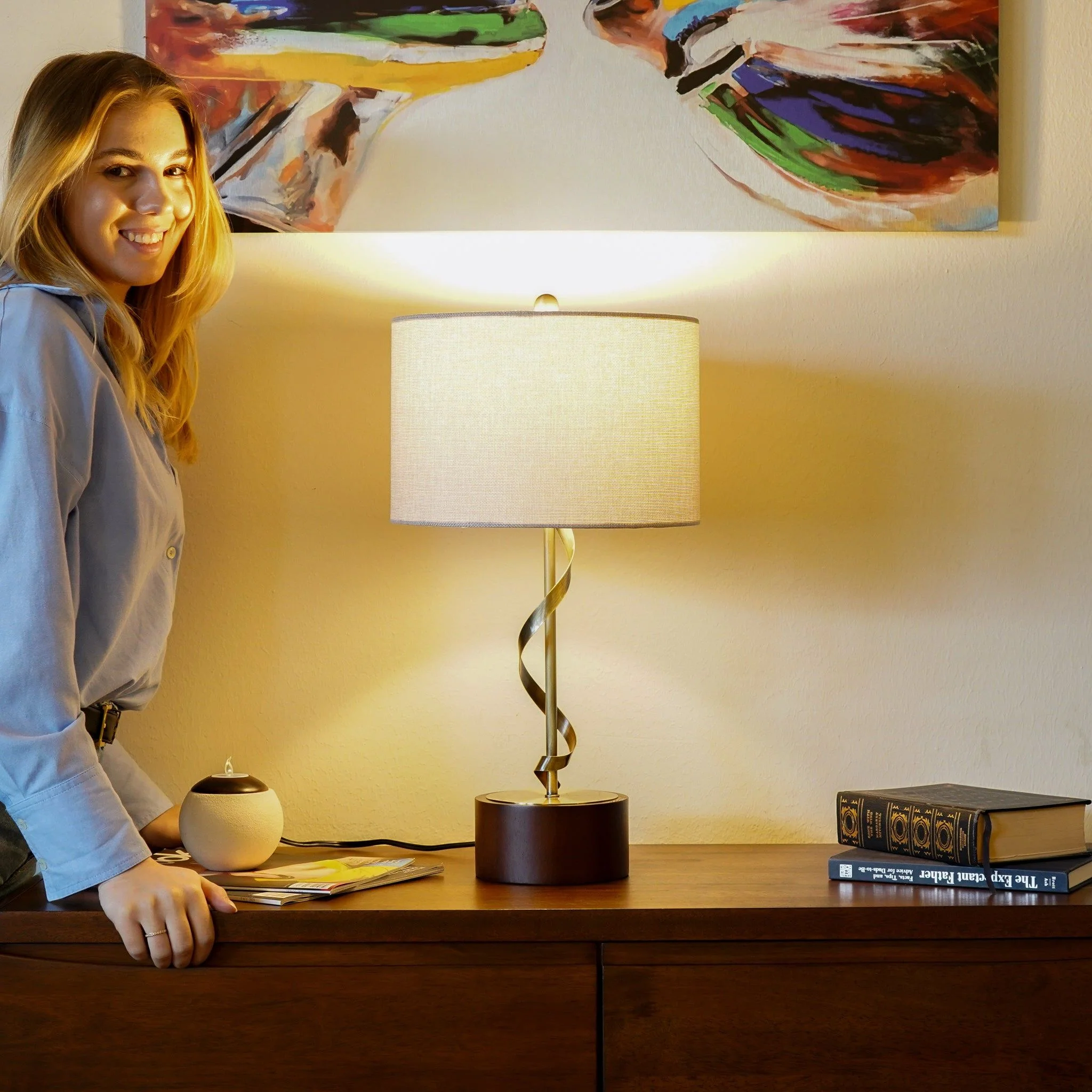 8275-nightstand-desk-lamp-with-twisted-base-white-2.webp Nightstand Desk Lamp With Twisted Base - White