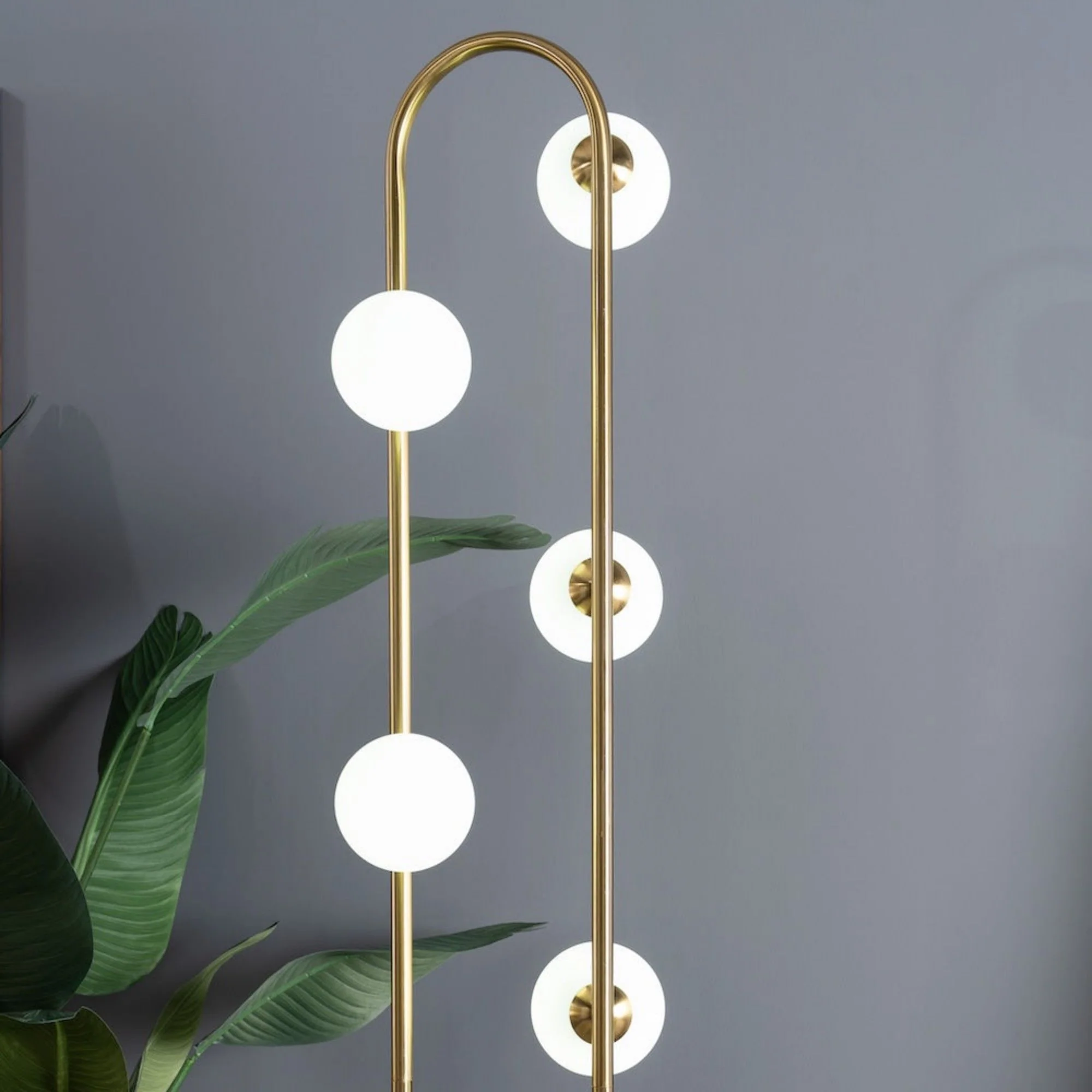 8286-artema-floor-lamp-gold-10.webp Artema - Floor Lamp - Gold