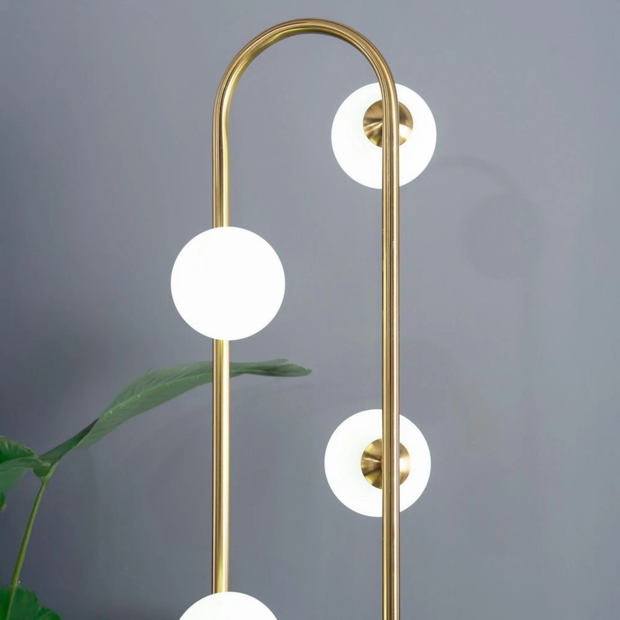 8286-artema-floor-lamp-gold-9.webp Artema - Floor Lamp - Gold