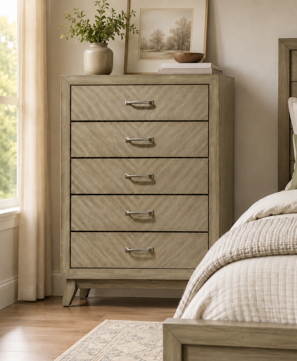 83-transitional-5-drawer-bedroom-chest-in-antique-gray-1.webp Transitional 5-Drawer Bedroom Chest in Antique Gray