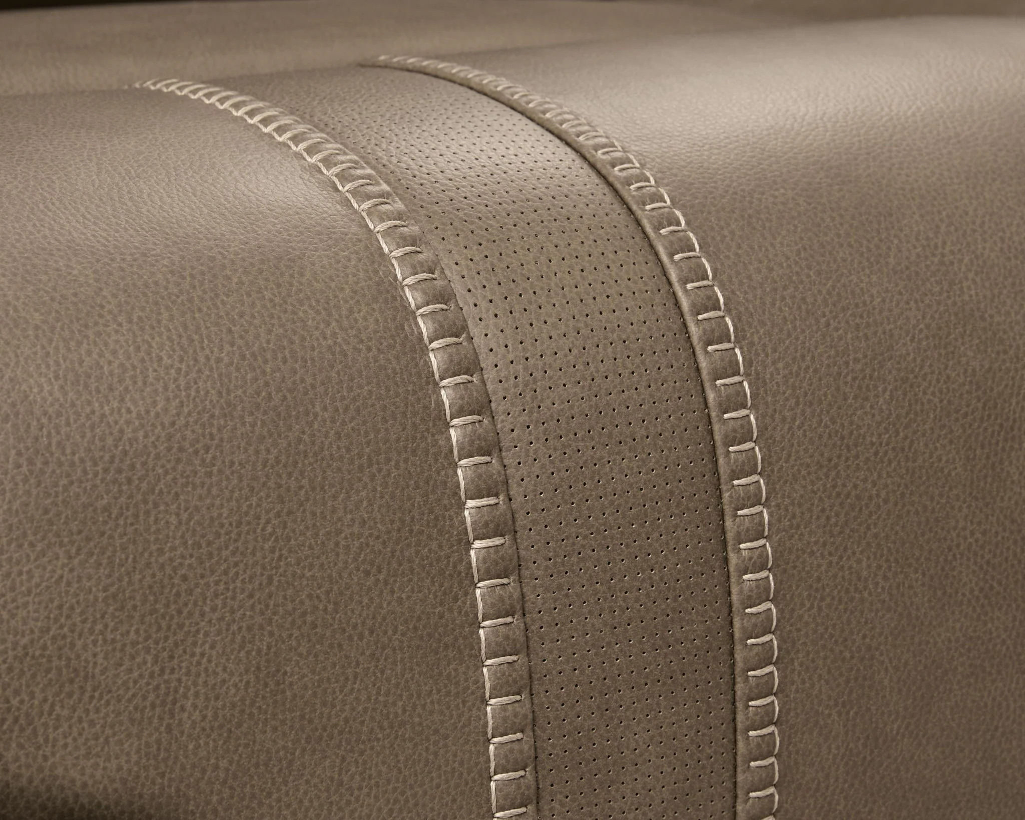 Max-Momentum - Reclining Sectional