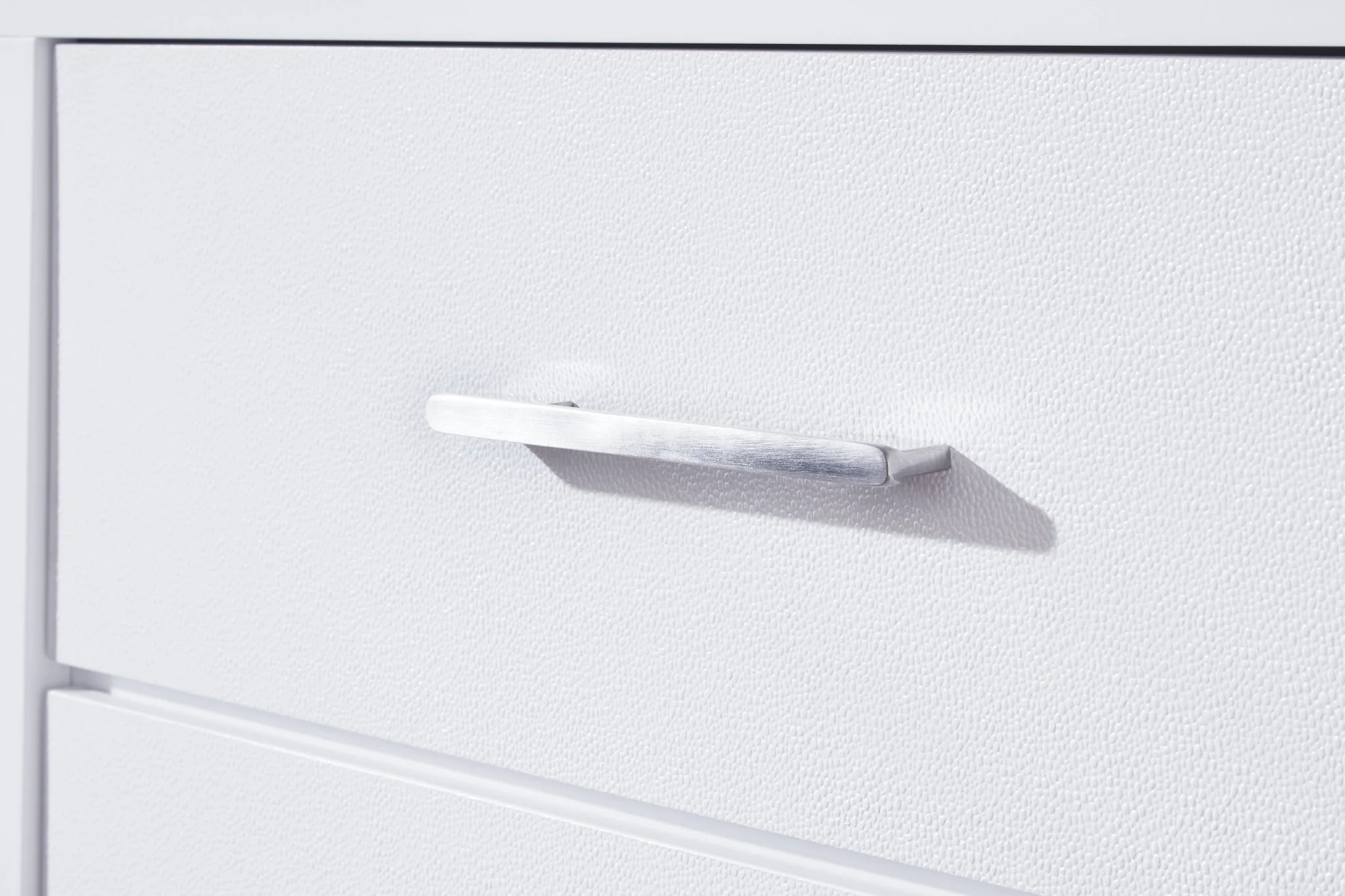 Jarlee - Dresser - White