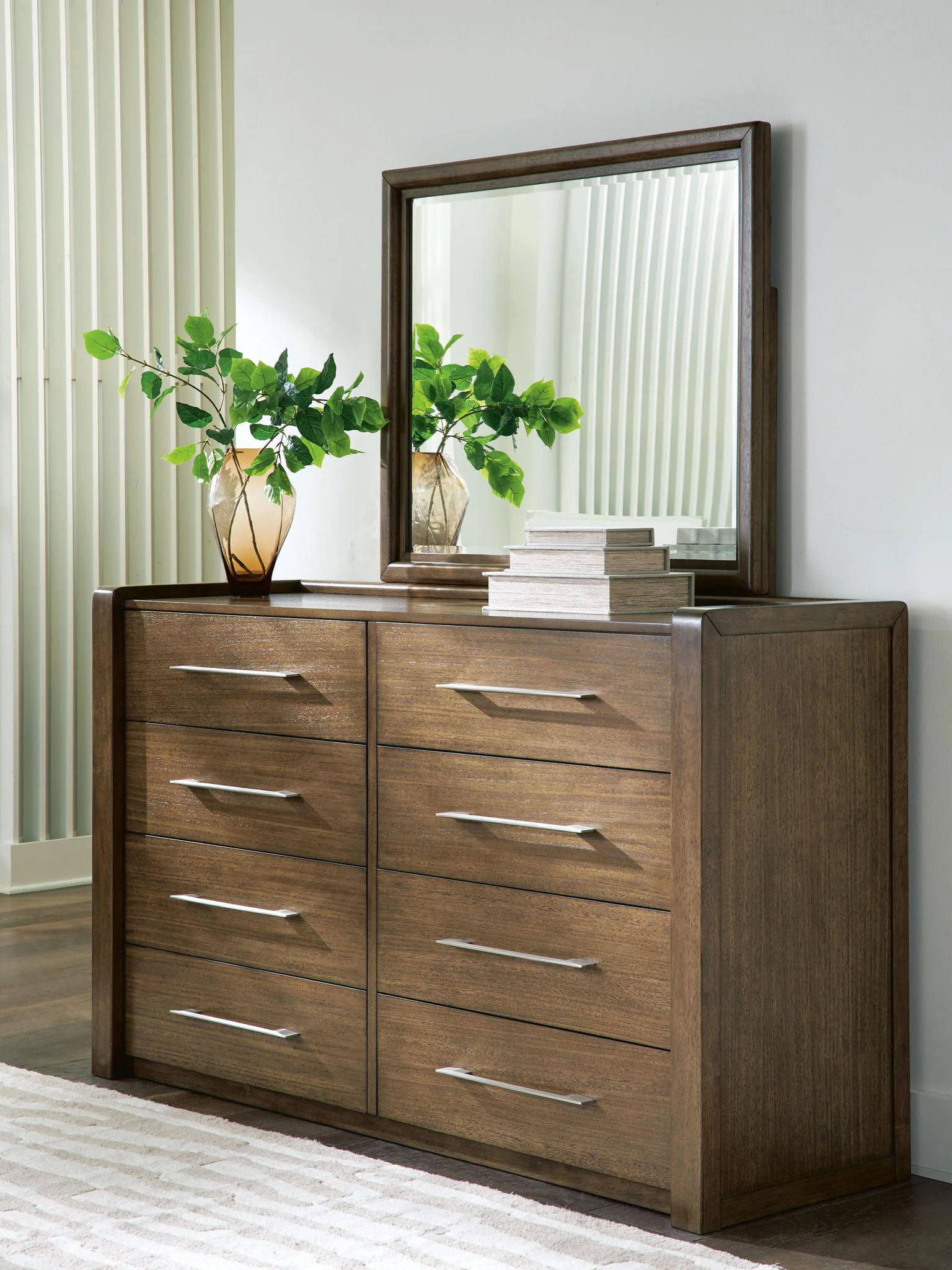 Marxmore - Dresser