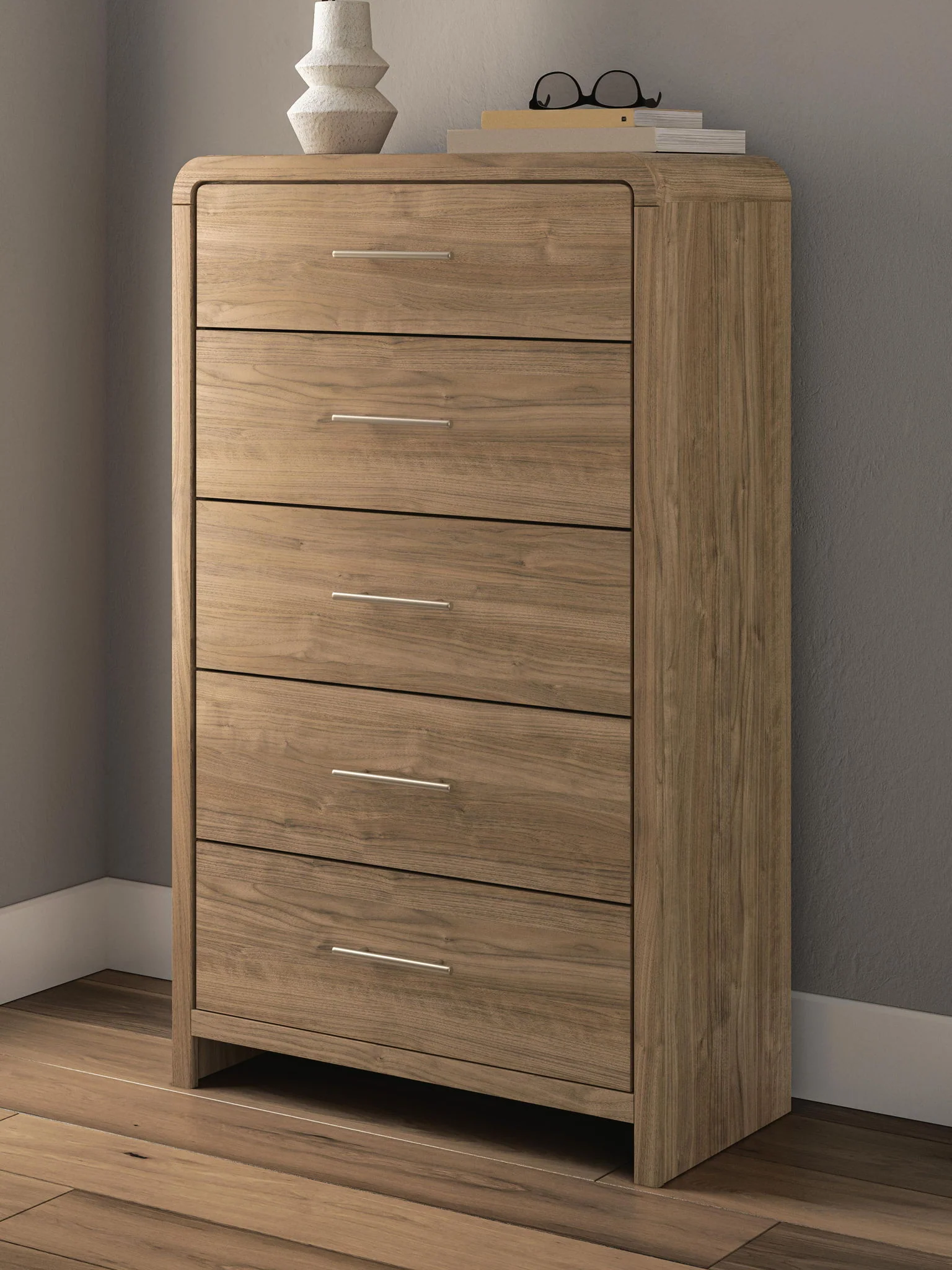 8761-gramburg-five-drawer-chest-warm-natural-brown-8.webp Gramburg - Five Drawer Chest - Warm Natural Brown