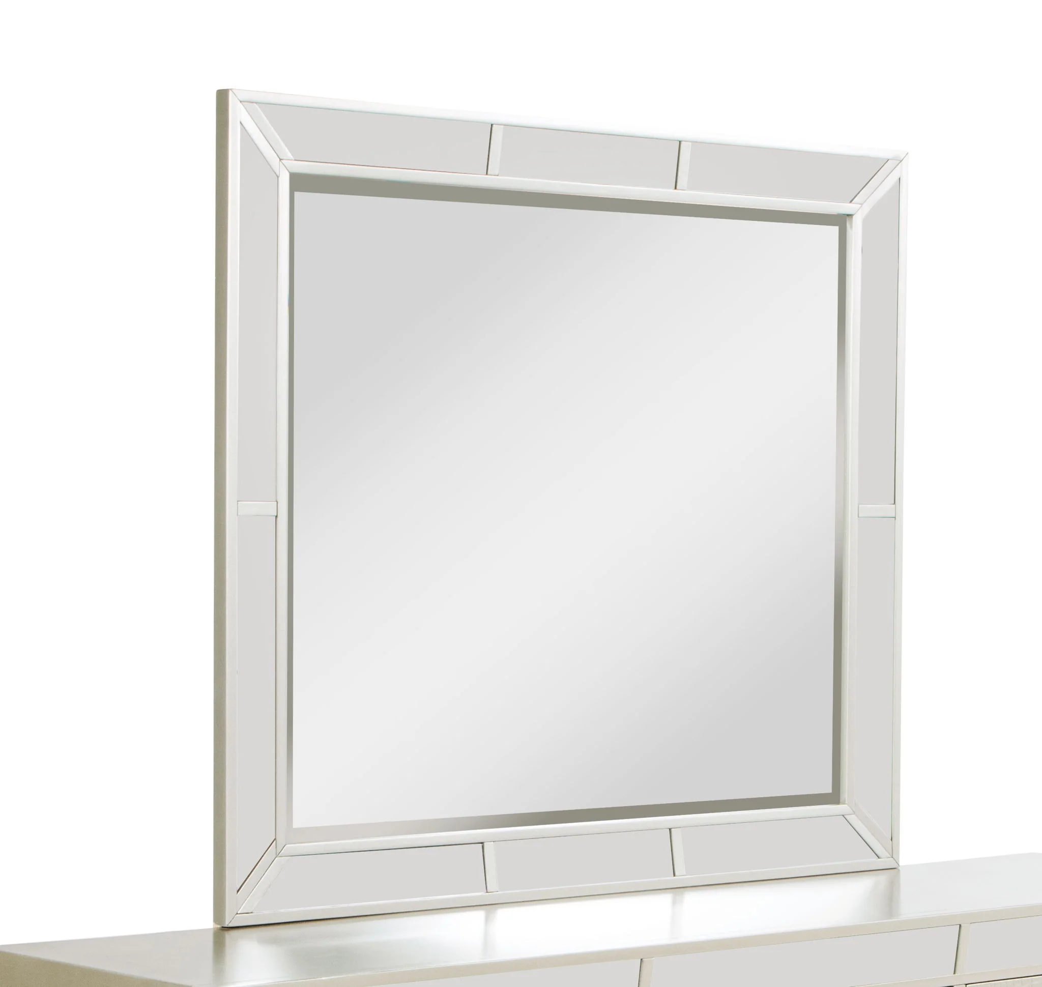 9031-elegant-contemporary-mirror-8.webp Elegant Contemporary Mirror