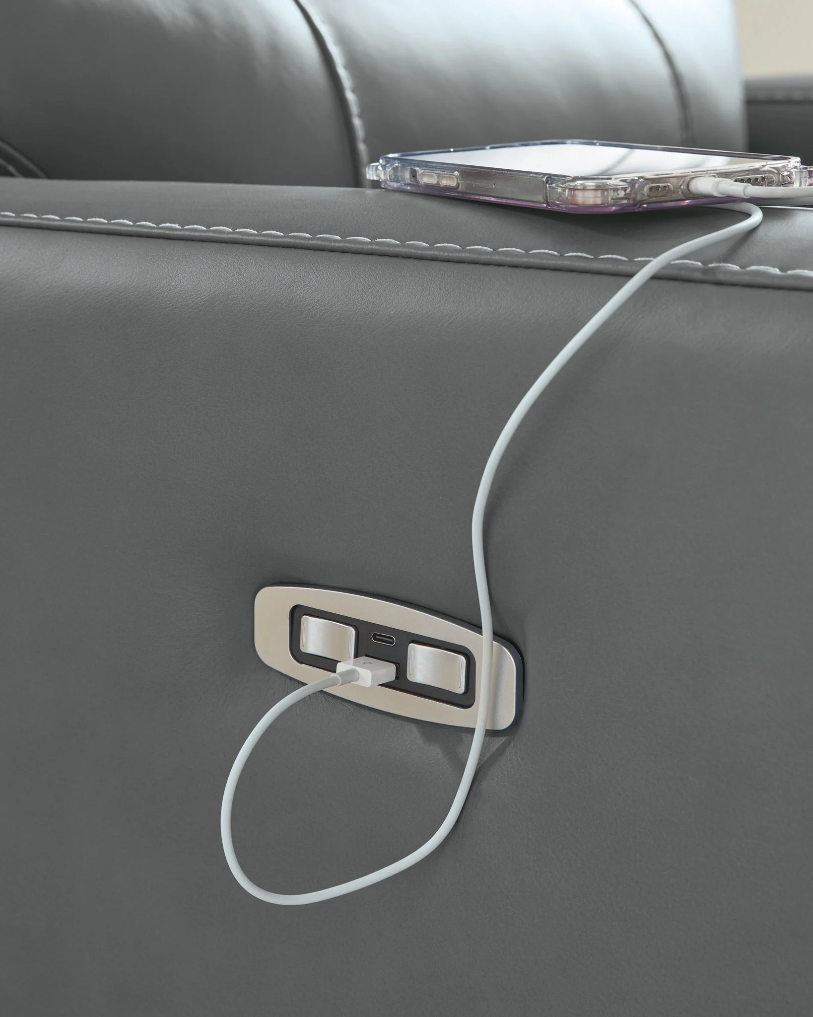 Pennacle Pier - Power Recliner With Adjustable Headrest