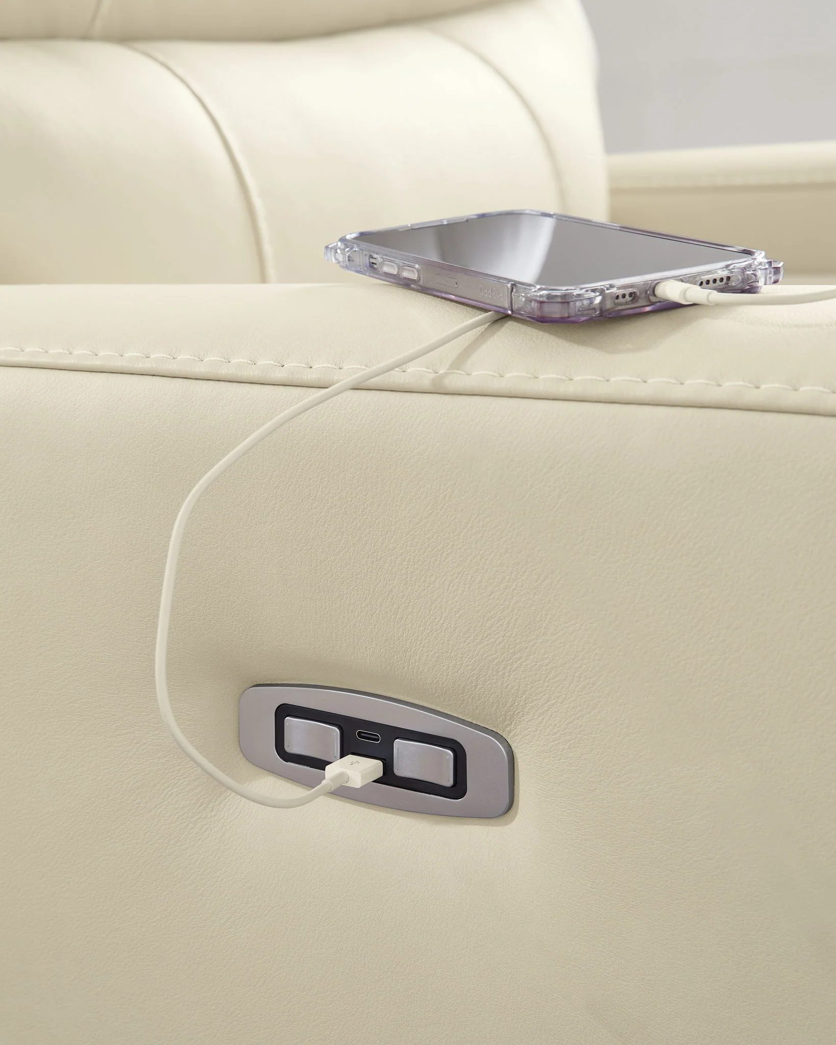 Pennacle Pier - Power Recliner With Adjustable Headrest